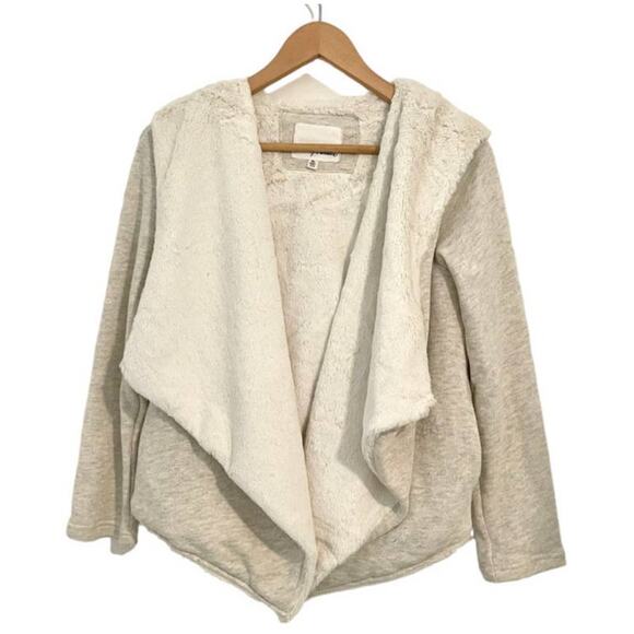 new girl's Maddie XL asymmetrical open front faux fur hooded sweater SP 4715 - Picture 1 of 11
